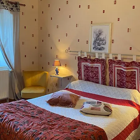 Maison De Caractère Au Cœur Du Village - Fr-1-582-546 Hébergement de vacances *