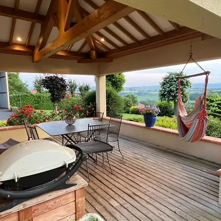 Maison De Caractere Au Coeur Du Village - Fr-1-582-546 *