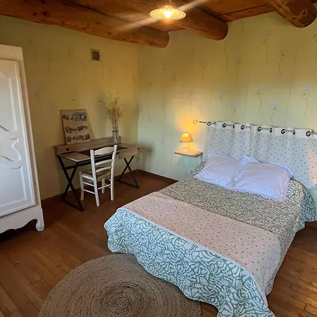 Maison De Caractere Au Coeur Du Village - Fr-1-582-546