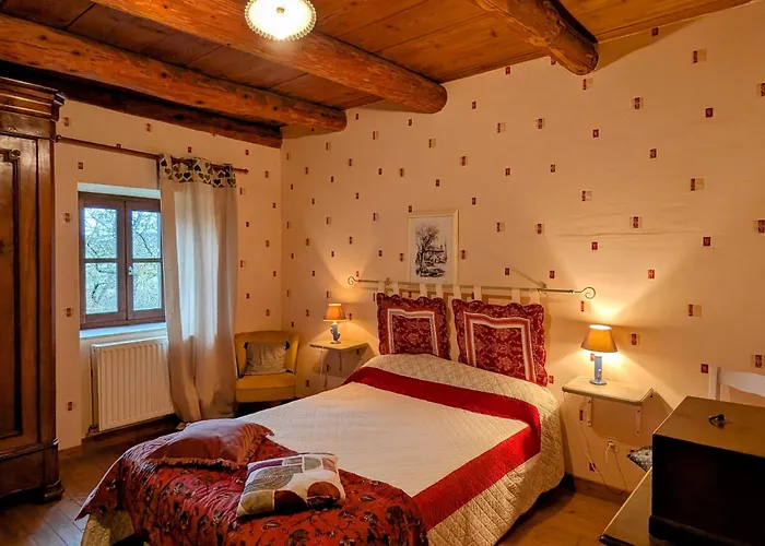 Maison De Caractere Au Coeur Du Village - Fr-1-582-546